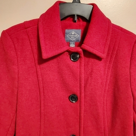 St. John's Bay small Red 58% wool 34%poly rn#93677 - Picture 9 of 11